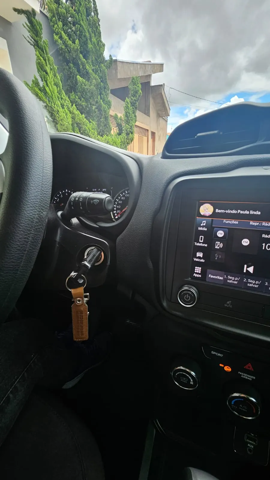 Carro Jeep RENEGADE SPORT 1.8 FLEX — foto 17