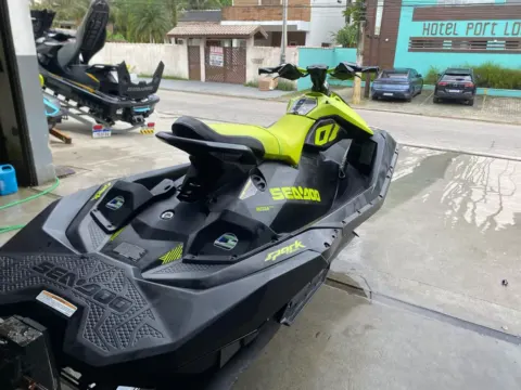 Jet Ski Seadoo Spark Trixx